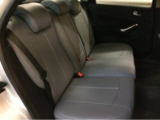 Авточехлы на Ford Mondeo 4