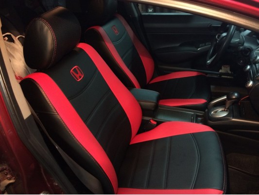 Авточехлы на Honda Civic 8 4D
