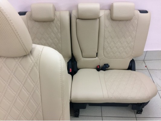 Авточехлы на Mitsubishi Outlander 3