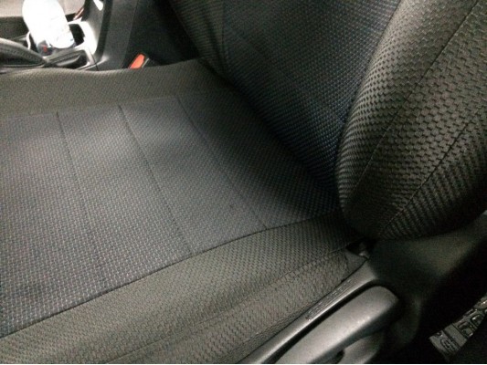 Авточехлы на Toyota RAV 4 CA40