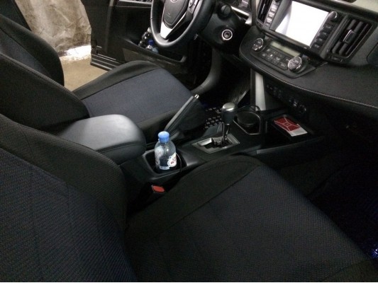 Авточехлы на Toyota RAV 4 CA40