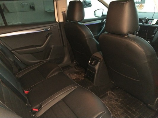 Каркасные авточехлы на Skoda Octavia A7 FL Каркасные авточехлы на Skoda Octavia A7 FL